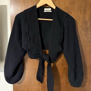 Urban Outfitters Black Tie Front Crop Top Size Small